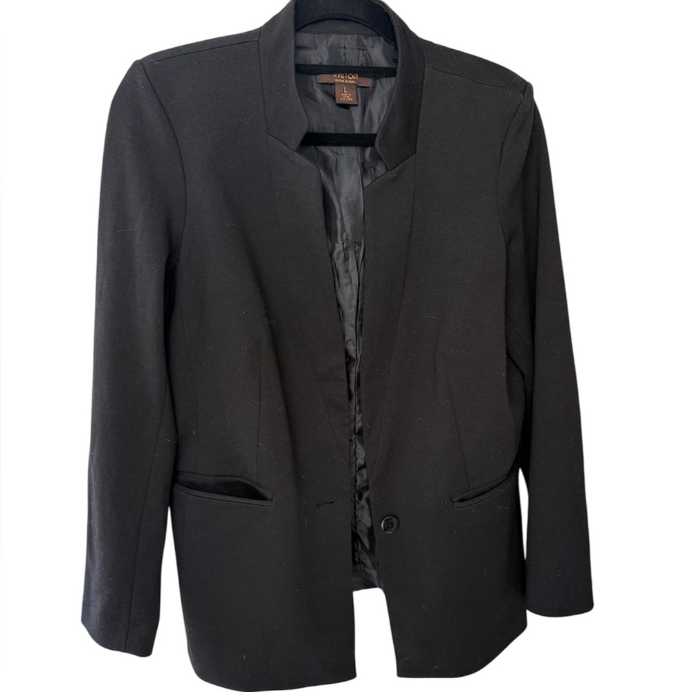 Victor Alfaro Elegant Black Blazer